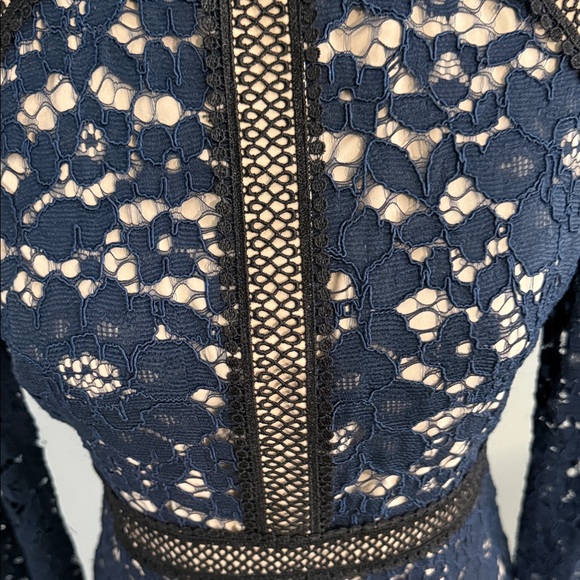 Flawless Vince Camuto Navy Lace Long Sleeve Dress - Picture 7 of 10